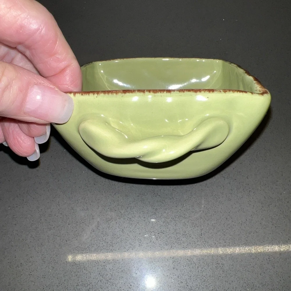Park Designs Village Small Square Ruffled Baking Dish w/ Twisted Handles